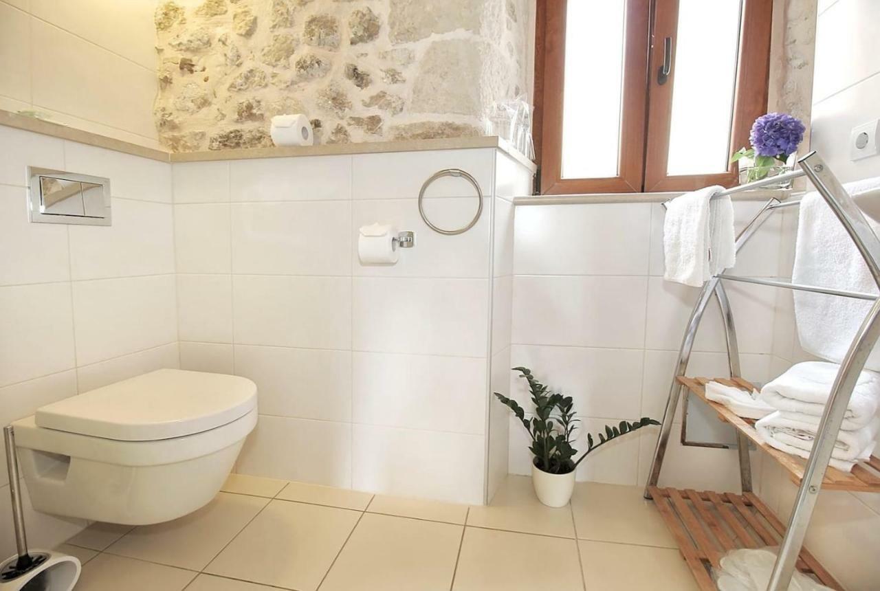 קאבטאט Apartments Seafront מראה חיצוני תמונה