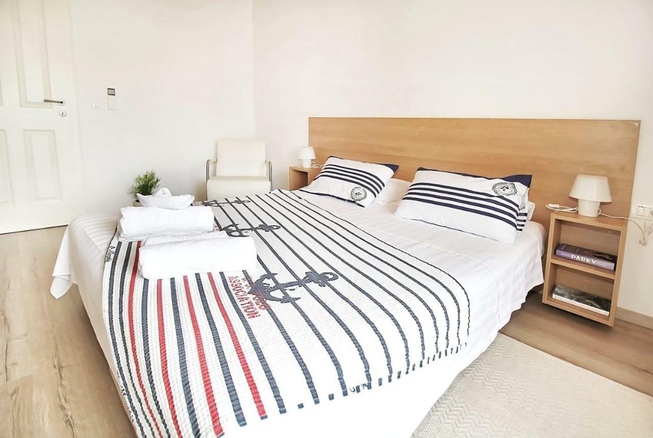 קאבטאט Apartments Seafront מראה חיצוני תמונה