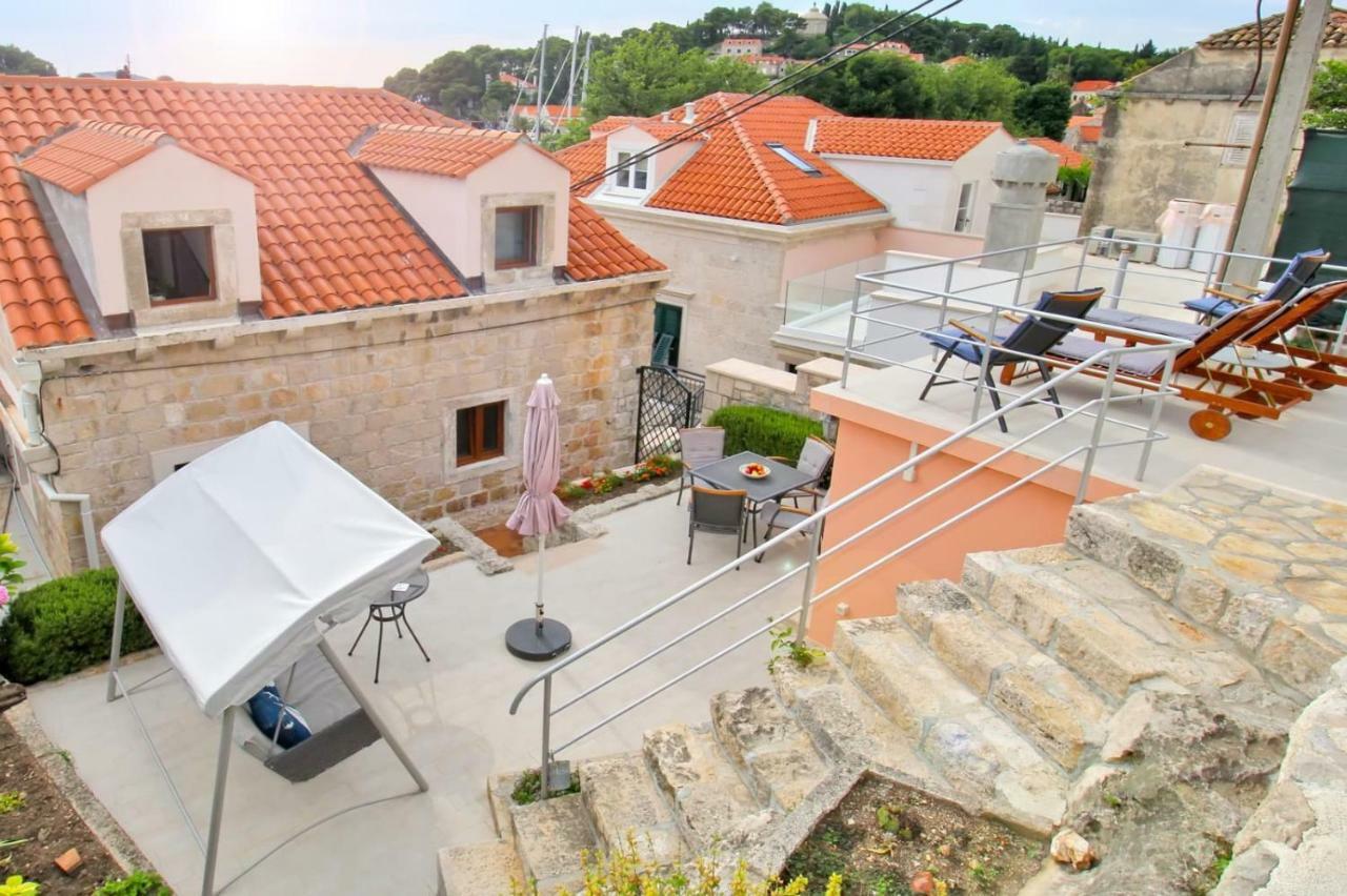 קאבטאט Apartments Seafront מראה חיצוני תמונה